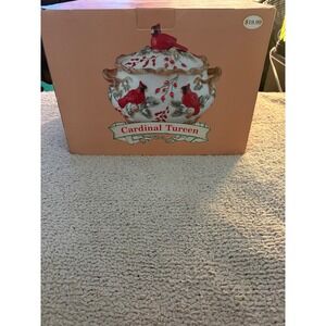 Christmas Traditions Cardinal Tureen Ceramic Holiday Serving Dish with Lid